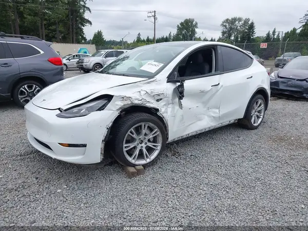 7SAYGAEEXNF520212 2022 TESLA MODEL Y - Image 2