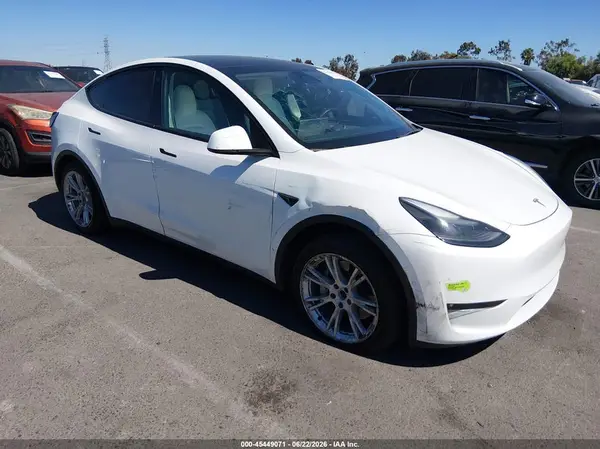 7SAYGAEEXNF539424 2022 TESLA MODEL Y - Image 1
