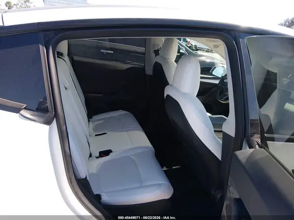 7SAYGAEEXNF539424 2022 TESLA MODEL Y - Image 8