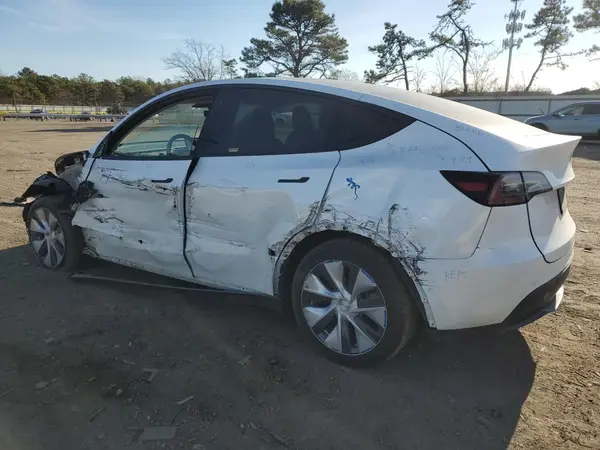 7SAYGAEEXNF540962 2022 TESLA MODEL Y - Image 2