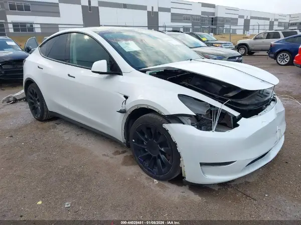 7SAYGAEEXNF543568 2022 TESLA MODEL Y - Image 1