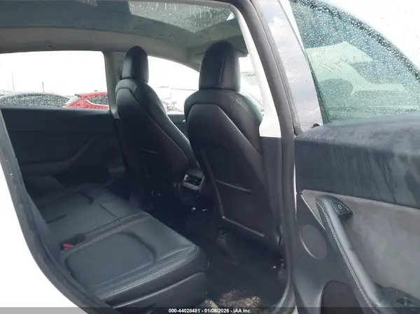 7SAYGAEEXNF543568 2022 TESLA MODEL Y - Image 8