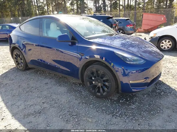 7SAYGAEEXNF553999 2022 TESLA MODEL Y - Image 1