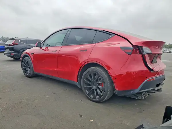 7SAYGAEEXNF561813 2022 TESLA MODEL Y - Image 2