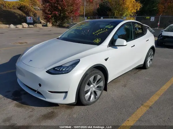 7SAYGAEEXNF570656 2022 TESLA MODEL Y - Image 2