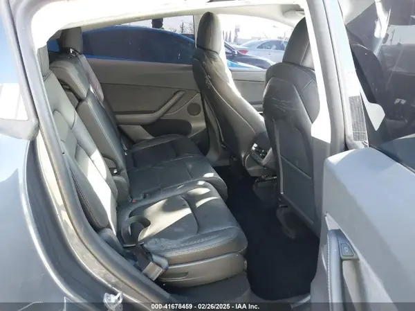 7SAYGAEEXNF574075 2022 TESLA MODEL Y - Image 8