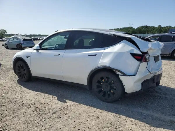 7SAYGAEEXPF594572 2023 TESLA MODEL Y - Image 2