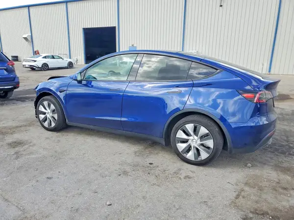 7SAYGAEEXPF595186 2023 TESLA MODEL Y - Image 2