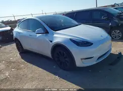 7SAYGAEEXPF598086 2023 TESLA MODEL Y