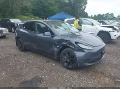 7SAYGAEEXPF617722 2023 TESLA MODEL Y