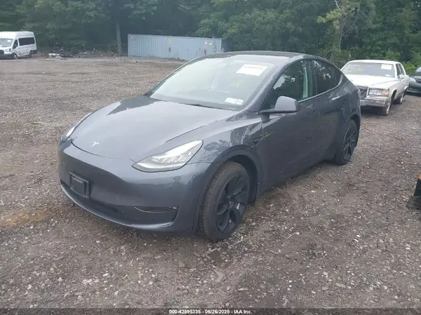 7SAYGAEEXPF617722 2023 TESLA MODEL Y - Image 2