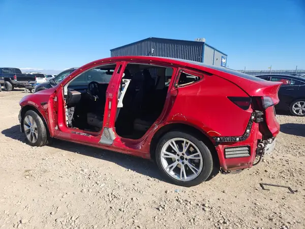 7SAYGAEEXPF631586 2023 TESLA MODEL Y - Image 2