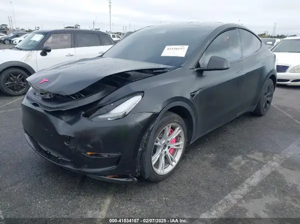 7SAYGAEEXPF645956 2023 TESLA MODEL Y - Image 2
