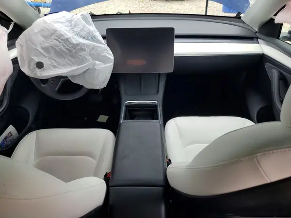 7SAYGAEEXPF647190 2023 TESLA MODEL Y - Image 8