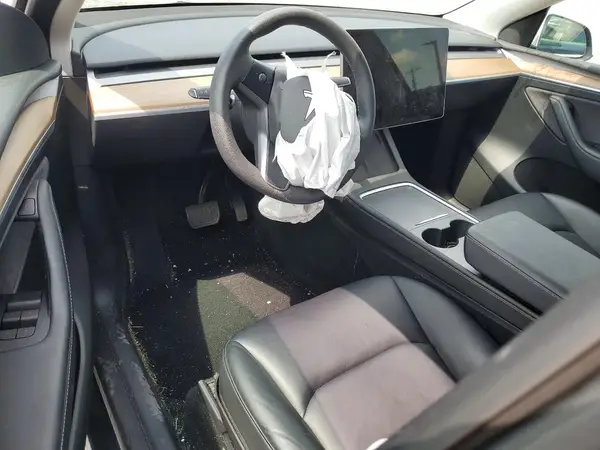 7SAYGAEEXPF675006 2023 TESLA MODEL Y - Image 8