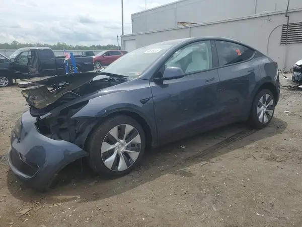 7SAYGAEEXPF690475 2023 TESLA MODEL Y - Image 1