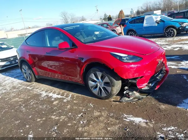 7SAYGAEEXPF699239 2023 TESLA MODEL Y - Image 1