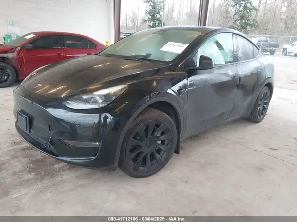 7SAYGAEEXPF707503 2023 TESLA MODEL Y - Image 2