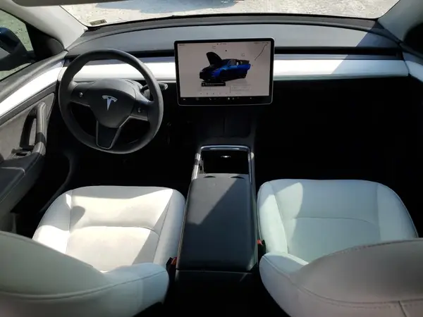 7SAYGAEEXPF708649 2023 TESLA MODEL Y - Image 8