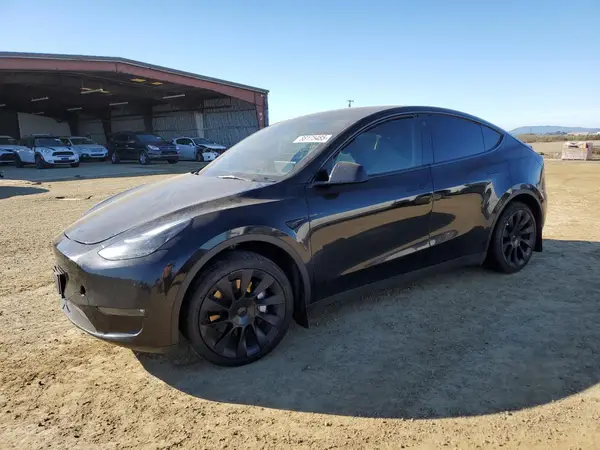 7SAYGAEEXPF710790 2023 TESLA MODEL Y - Image 1