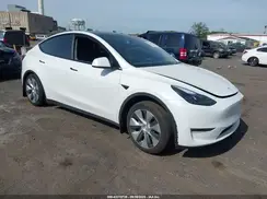 7SAYGAEEXPF759410 2023 TESLA MODEL Y