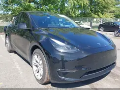 7SAYGAEEXPF770696 2023 TESLA MODEL Y