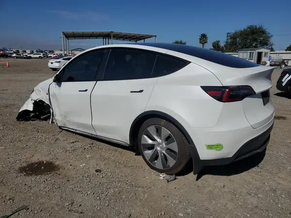 7SAYGAEEXPF781214 2023 TESLA MODEL Y - Image 2