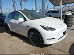 7SAYGAEEXPF800652 2023 TESLA MODEL Y