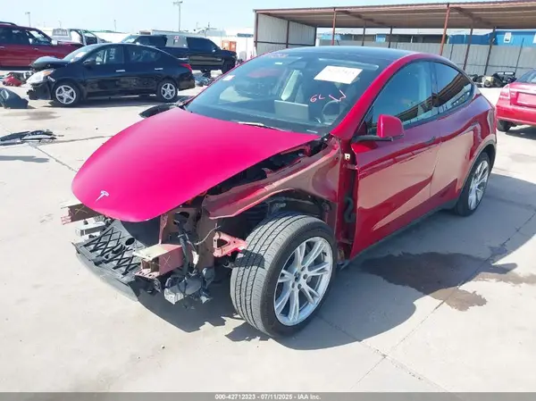 7SAYGAEEXPF830119 2023 TESLA MODEL Y - Image 2