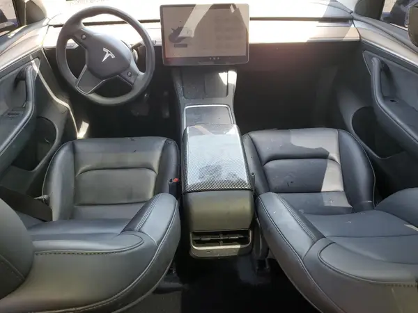 7SAYGAEEXPF847583 2023 TESLA MODEL Y - Image 8