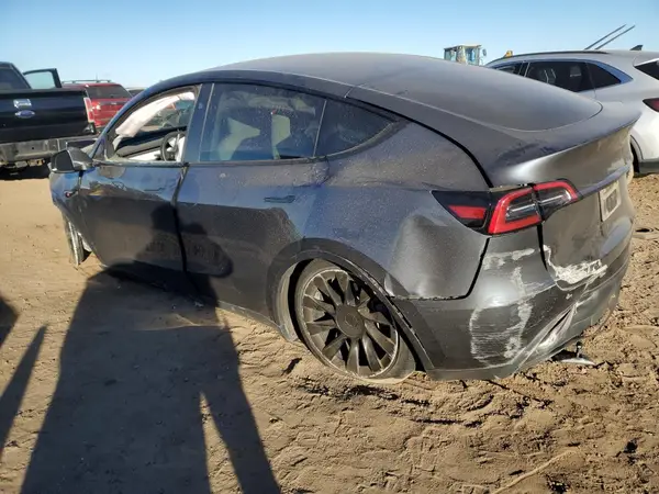 7SAYGAEEXPF868126 2023 TESLA MODEL Y - Image 2
