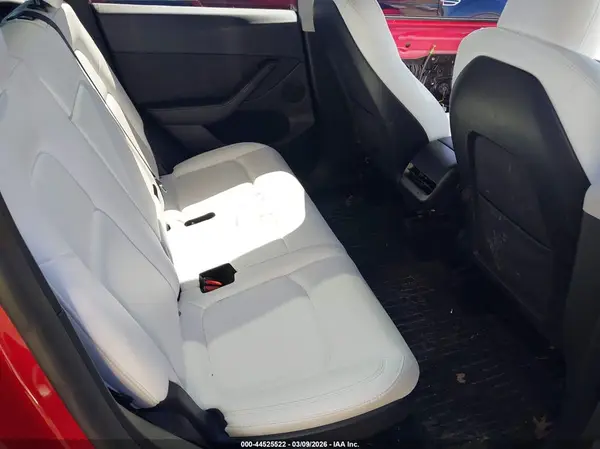 7SAYGAEEXPF889686 2023 TESLA MODEL Y - Image 8