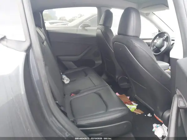 7SAYGAEEXPF895729 2023 TESLA MODEL Y - Image 8