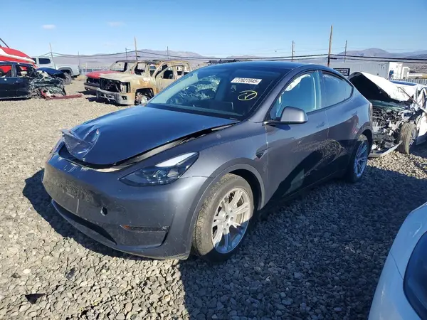 7SAYGAEEXPF934917 2023 TESLA MODEL Y - Image 1