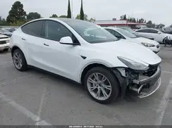7SAYGAEEXPF942015 2023 TESLA MODEL Y