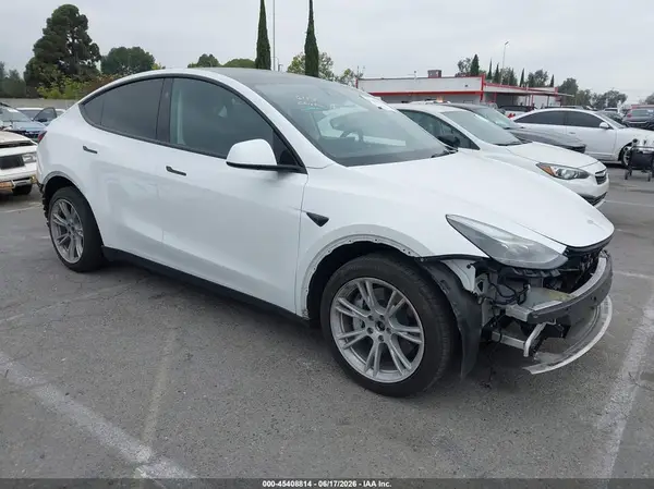 7SAYGAEEXPF942015 2023 TESLA MODEL Y - Image 1