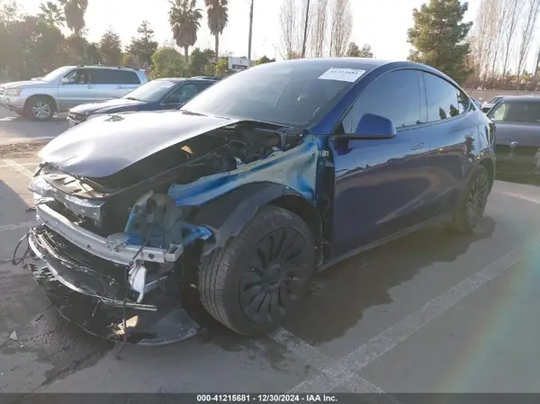 7SAYGAEEXPF966153 2023 TESLA MODEL Y - Image 2