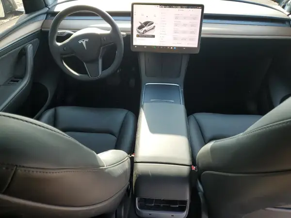 7SAYGAEEXRF005653 2024 TESLA MODEL Y - Image 8