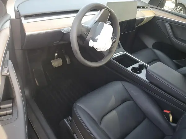 7SAYGAEEXRF033744 2024 TESLA MODEL Y - Image 8