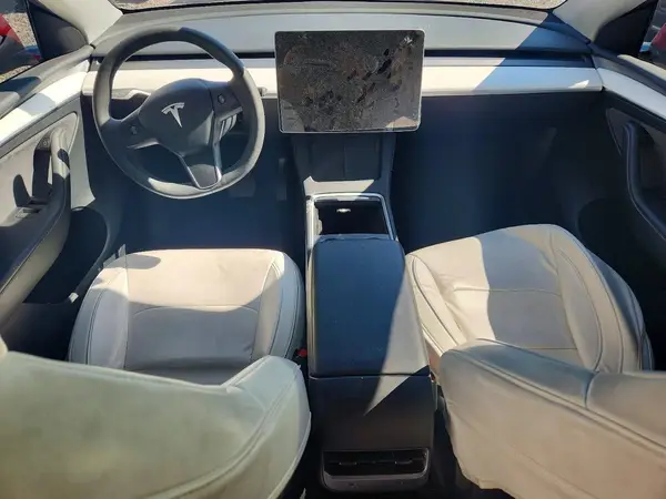 7SAYGAEEXRF066940 2024 TESLA MODEL Y - Image 8