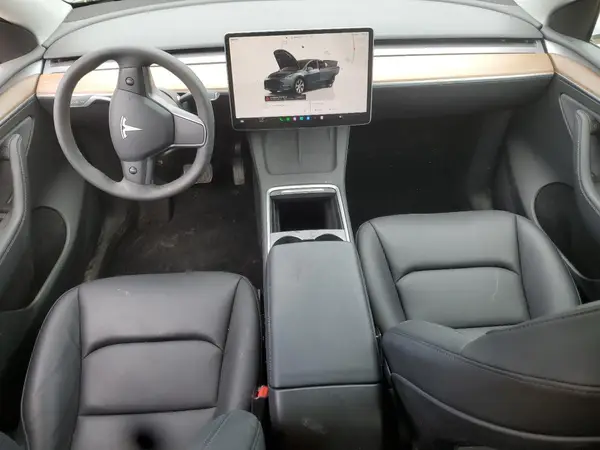 7SAYGAEEXRF072902 2024 TESLA MODEL Y - Image 8