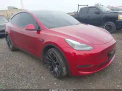 7SAYGAEEXRF090610 2024 TESLA MODEL Y