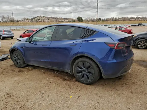 7SAYGAEEXRF099520 2024 TESLA MODEL Y - Image 2