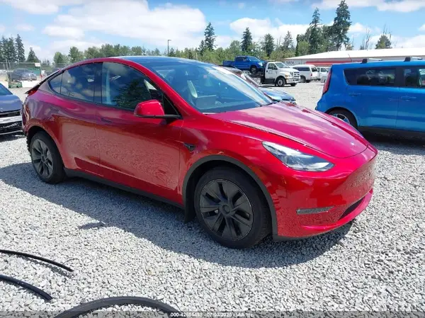 7SAYGAEEXRF104523 2024 TESLA MODEL Y - Image 1