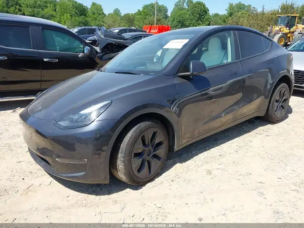 7SAYGAEEXRF106806 2024 TESLA MODEL Y - Image 2