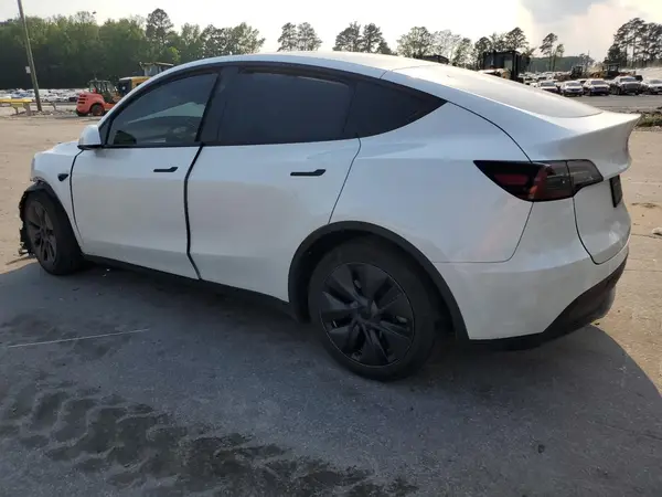 7SAYGAEEXRF109995 2024 TESLA MODEL Y - Image 2
