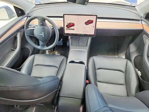 7SAYGAEEXRF115490 2024 TESLA MODEL Y - Image 8