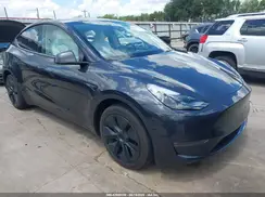 7SAYGAEEXRF117904 2024 TESLA MODEL Y