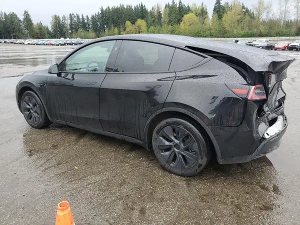 7SAYGAEEXRF127123 2024 TESLA MODEL Y - Image 2