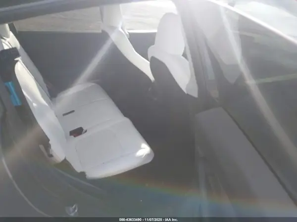 7SAYGAEEXRF176838 2024 TESLA MODEL Y - Image 8